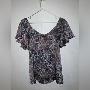 BKE Red Flutter Short Sleeve Top